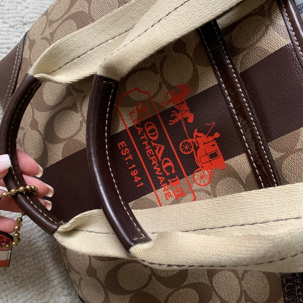 Coach Purse 100% Authentic - Picture 2 of 8